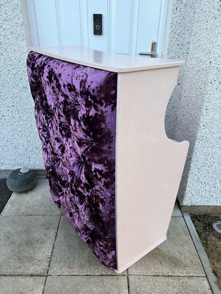 Salon welcome/reception desk