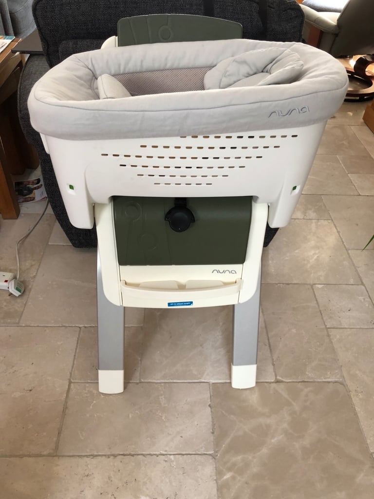 image for Nuna Zaaz High Chair with Nuna Zaaz Newborn Seat Cloud