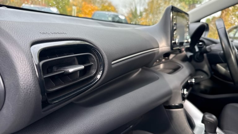 2022 Toyota Yaris 1.5 Hybrid Icon 5dr CVT HATCHBACK PETROL/ELECTRIC Automatic