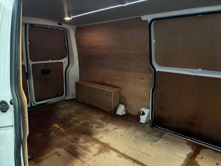 2017 Volkswagen Transporter T30 L2 TRENDLINE 2.0TDI BLUEMOTION 150PS DSG AUTO LWB VAN (EURO 6) PA...