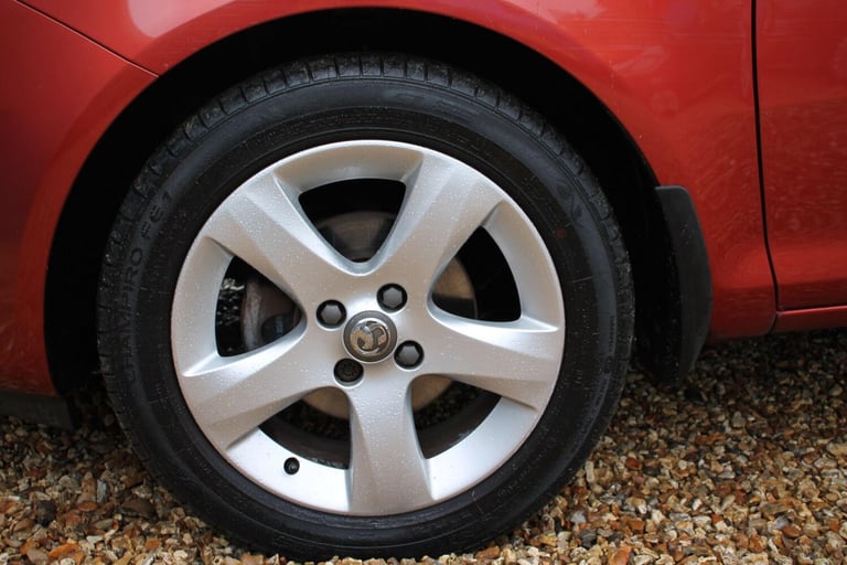 2013 Vauxhall Corsa 1.2 16V SXi Euro 5 5dr (A/C) HATCHBACK Petrol Manual