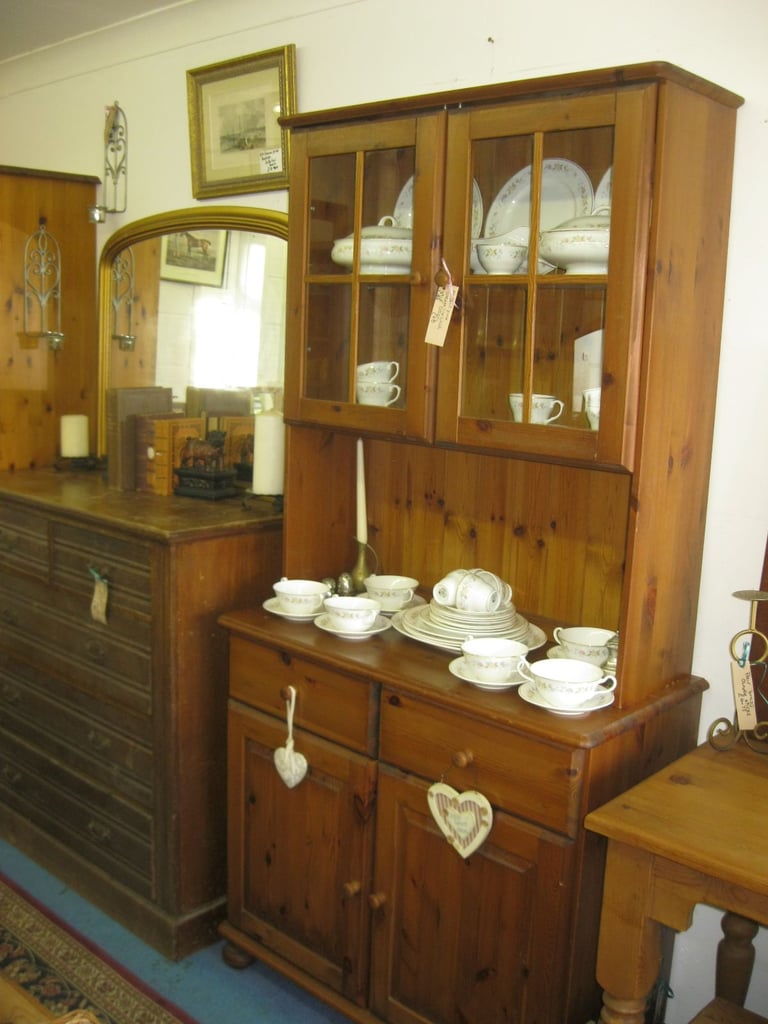 image for MODERN PINE GLAZED WELSH DRESSER. TOP DETACHABLE FROM BASE. DELIVERY AVAILABLE