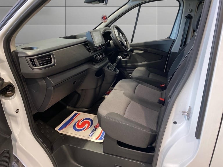 2024 Renault Trafic 2.0 dCi LL30 Advance L2 H1 Euro 6 (s/s) 5dr (9 Seat) MPV Diesel Manual