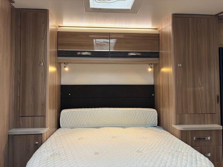 2016 SWIFT CONQUEROR 645, ISLAND BED, TALL FRIDGE, ALDE, SOLAR