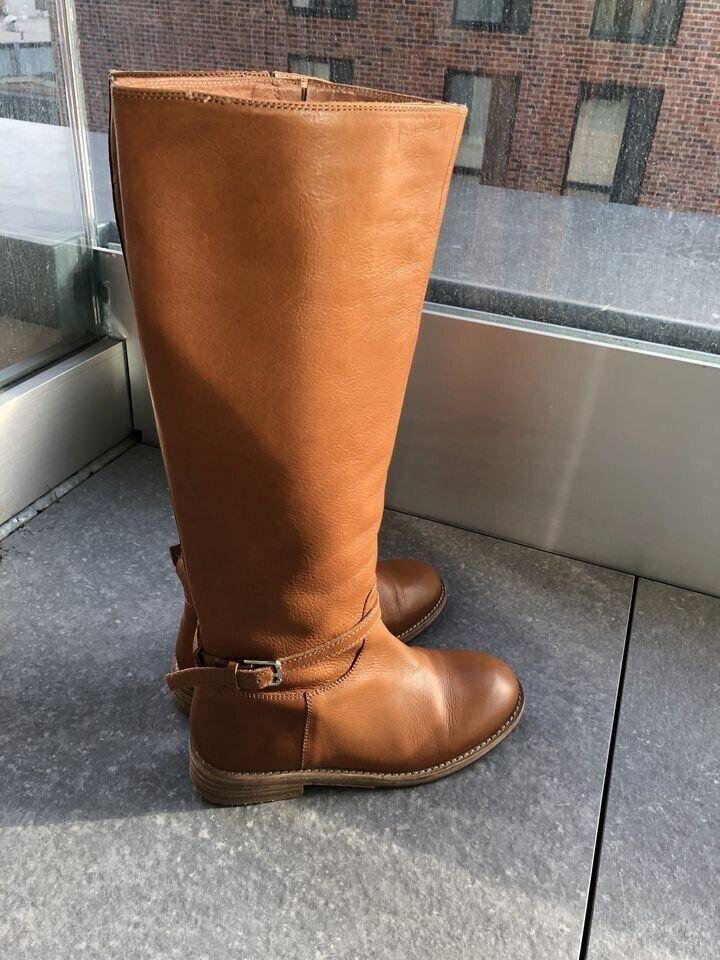 Used Women's Boots for Sale in Beckton, London | Gumtree