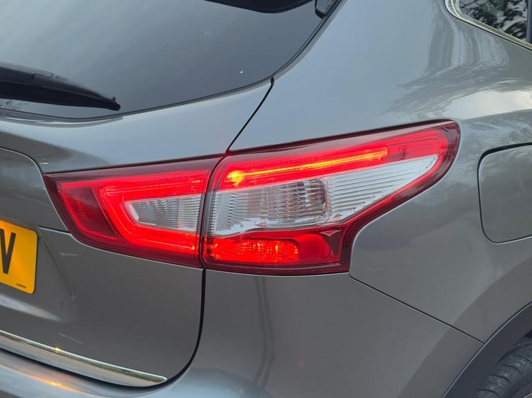 2017 Nissan Qashqai 1.2 DIG-T Tekna 2WD Euro 6 (s/s) 5dr HATCHBACK Petrol Manual