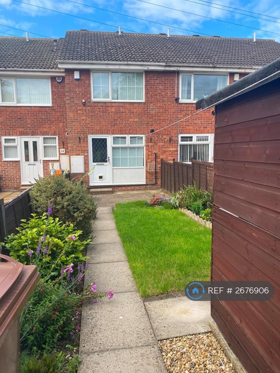 2 bedroom house in Warrels Court, Leeds, LS13 (2 bed) (#2676906)