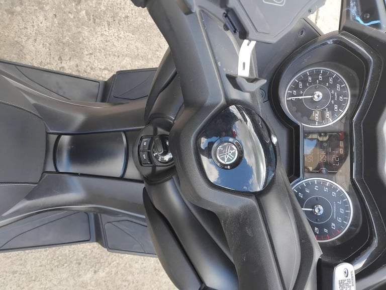 2023 72 YAMAHA X-MAX 125 XMAX YP125RA ABS LEARNER LEGAL SCOOTER 125cc NEW MOT