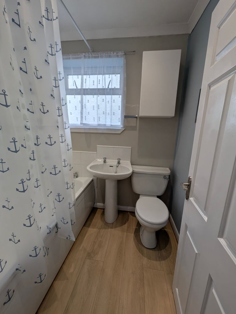 Three bedroom large house for rent in Westcliff, Dumbarton 