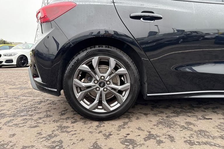 2022 Ford Focus 1.0 EcoBoost ST-Line 5dr Manual Hatchback Petrol Manual