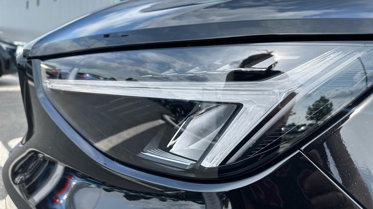 2025 Volvo XC40 2.0 B4P Plus Black Edition 5dr Auto ESTATE PETROL Automatic