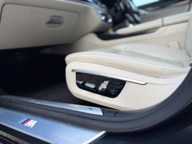 2015 BMW 7 Series 3.0 730d M Sport Auto xDrive Euro 6 (s/s) 4dr SALOON Diesel Automatic