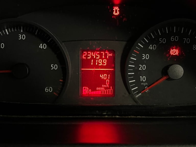 2010 - 10 - VOLKSWAGEN CRAFTER CR35 2.5TDI BLUE 108PS 8 SEAT DISABLED MINIBUS