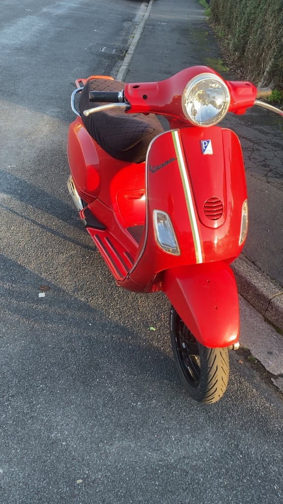 Piaggio, VESPA, 2011, 124 (cc)
