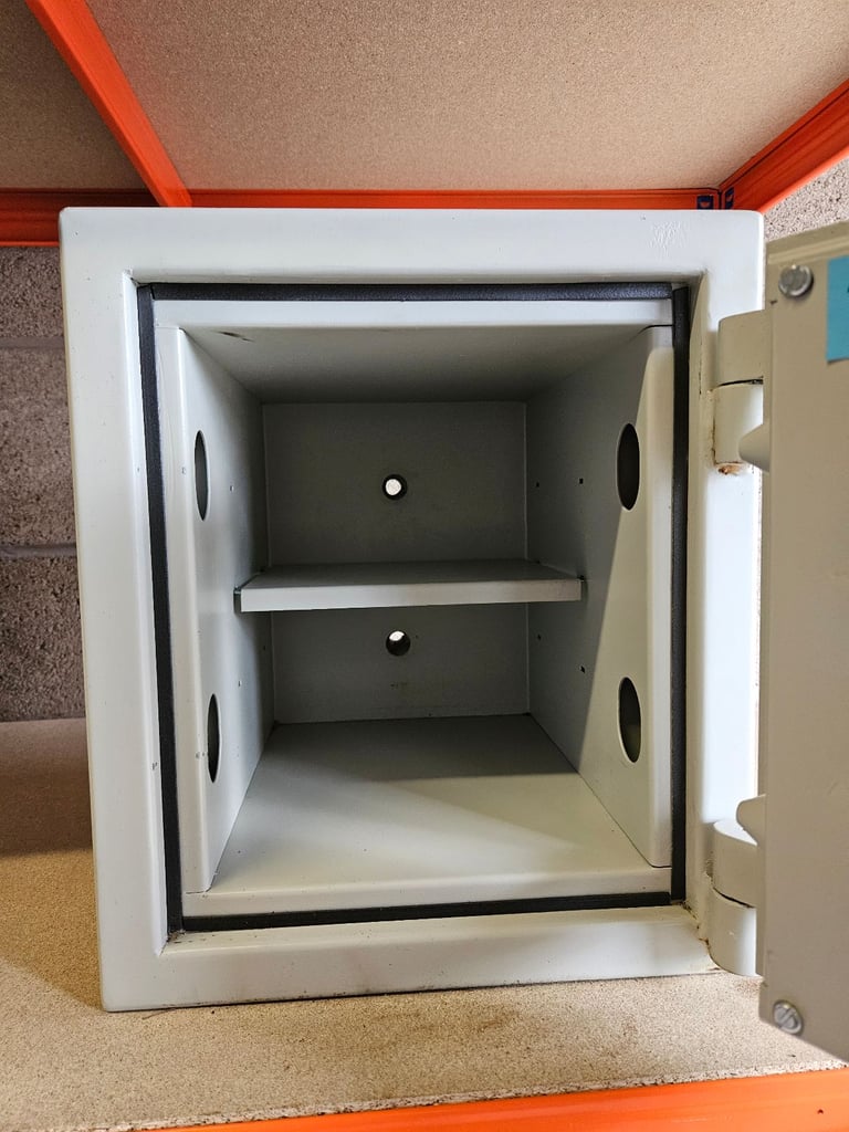 Dudley Harlech Lite Security Level 1 Jewellery and Small Item Safe