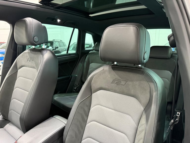 2020 Volkswagen Tiguan 2.0 TDI R-Line Tech SUV 5dr Diesel DSG Euro 6 (s/s) (150 ps) ESTATE Diesel...