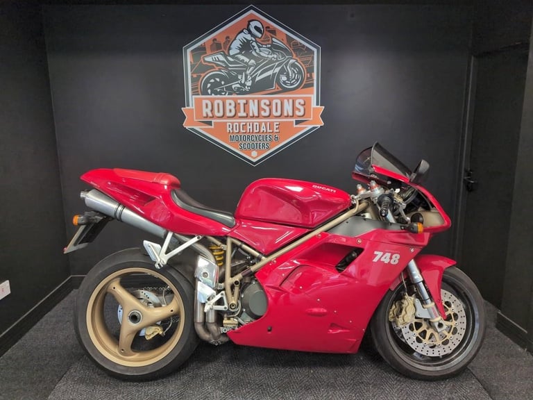 2000 W REG DUCATI 748 B IN RED, GREAT LOOKING CLASSIC