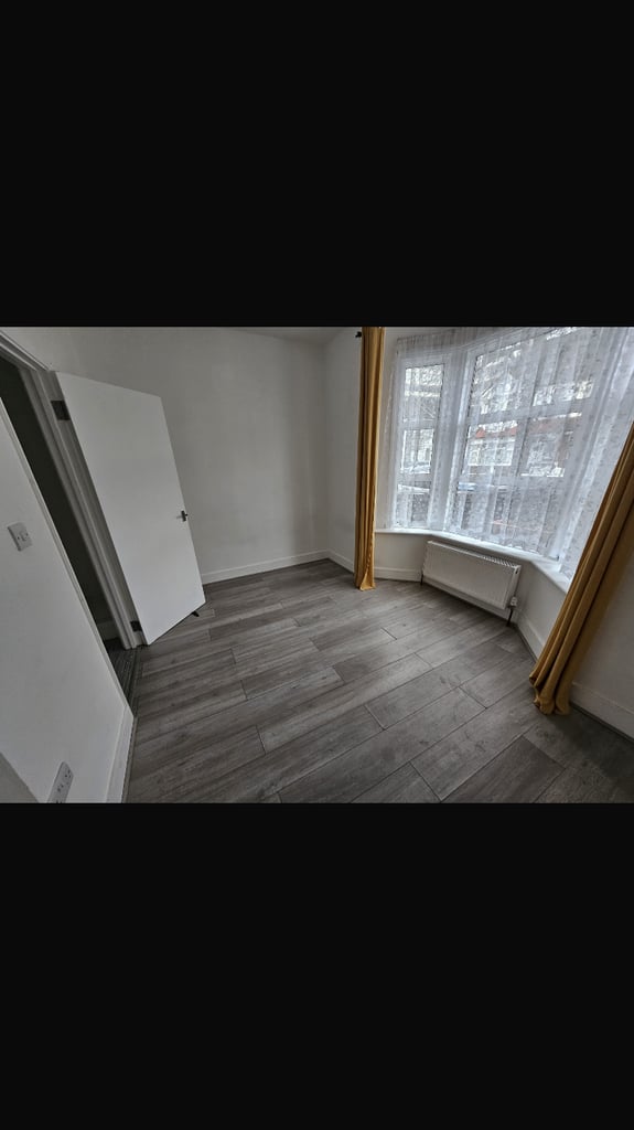 Large 6 bed ensuite house with HMO. 5mins to Thornton Heath 