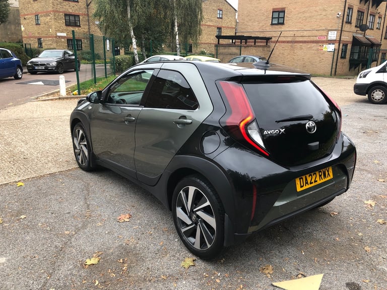 Toyota, AYGO X, EDGE, VVT-I, 2022, Manual, 998 (cc), 5 doors