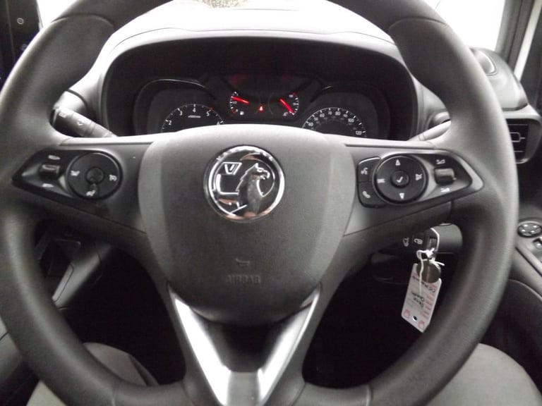 2020 Vauxhall Combo 1.5 Turbo D 2300 Sportive Panel Van 4dr Diesel Manual L2 H1 Euro 6 (s/s) (1 P...