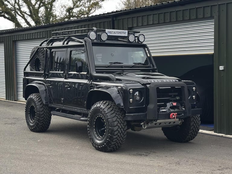 2011 Land Rover Defender 110 2.4 TDCi XS Utility Wagon Double Cab 5dr Diesel Manual 4WD MWB Euro ...