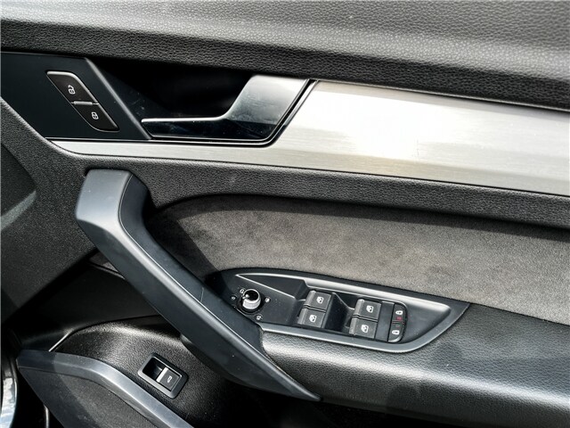 2022 Audi Q5 40 TDI Quattro S Line 5dr S Tronic SUV Diesel Automatic