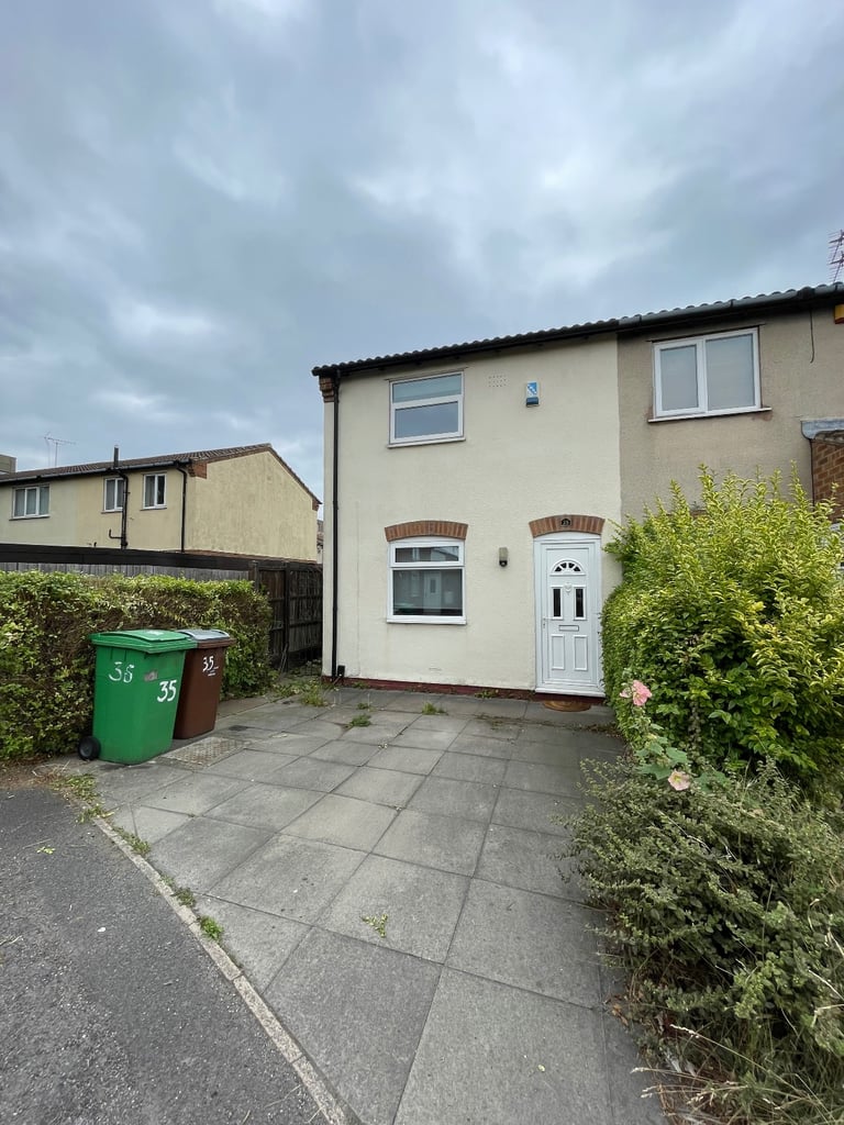 Lovely 2 bedroom house near the city centre- great location! 