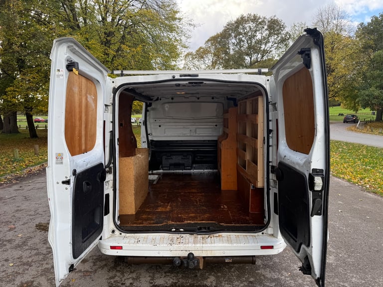 VAUXHALL VIVARO SPORTIVE 1.6 CDTI BI TURBO 2016 REG WITH AIR CON & 12 MONTHS MOT! READY FOR WORK! 