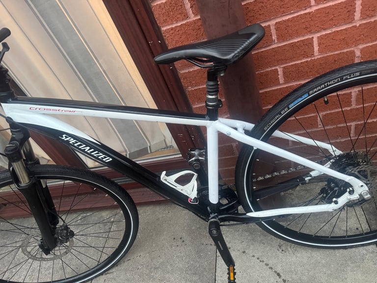 Specialized Ladies Hybrid Bike . Size M