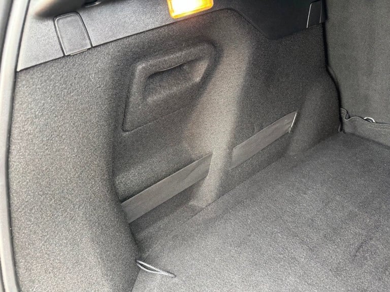 Peugeot 2008 1.2 PureTech Allure SUV 5dr Petrol Manual Euro 6 (82 ps)