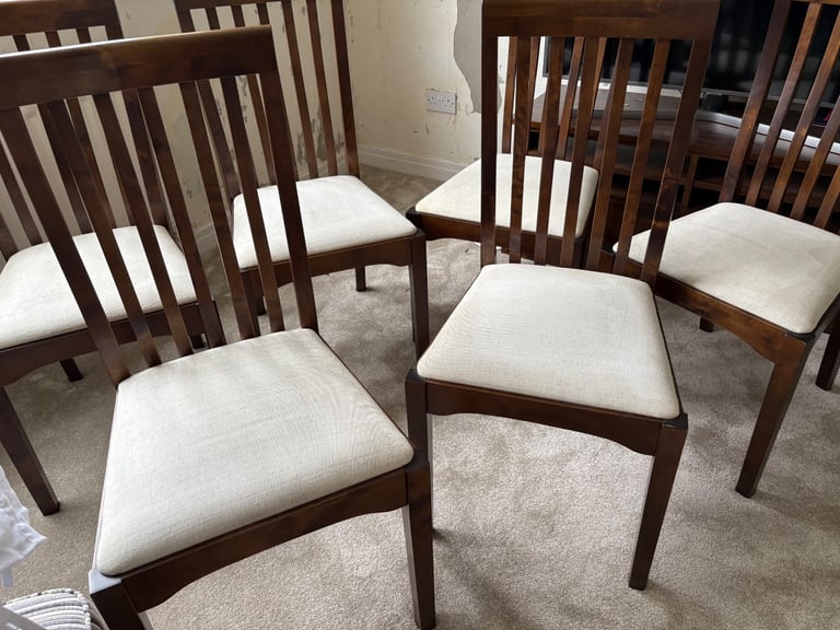Laura Ashley dining table and 6 chairs 