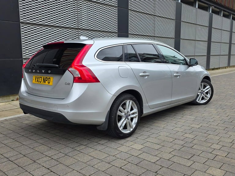 Volvo, V60, Estate, 2013, Manual, 1560 (cc), 5 doors