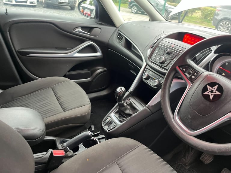 2014 Vauxhall Zafira Tourer 2.0 CDTi Exclusiv Euro 5 5dr MPV Diesel Manual