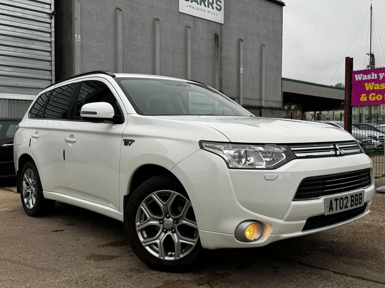 image for  Mitsubishi Outlander 2.0h 12kWh GX4h CVT 4WD Euro 5 (s/s) 5dr Petrol/Electric Hybrid Automatic