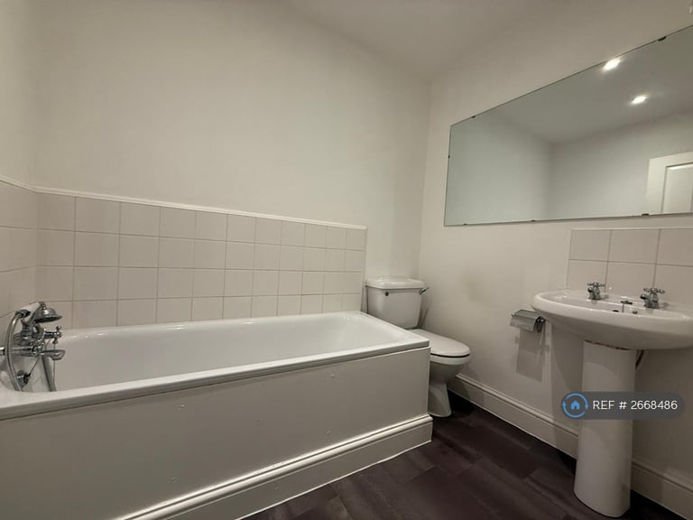 2 bedroom flat in Honey Yard, London, SE22 (2 bed) (#2668486)