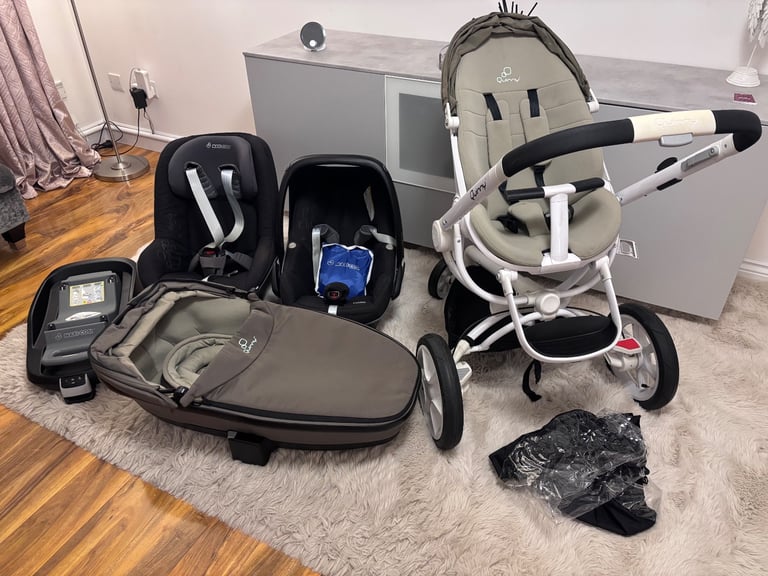 Pram -  Quinny Moodd Travel System