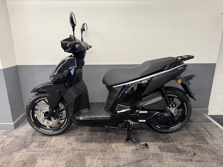 BRAND NEW 2025 PEUGEOT TWEET 125 SCOOTER LEARNER LEGAL MOPED DELIVERY