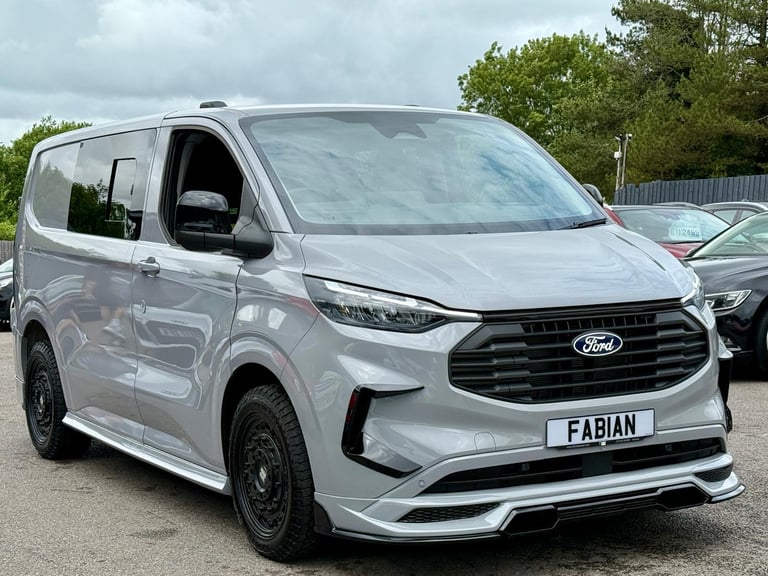 2024 Ford Transit Custom 2.0 Limited Auto **Motion R Kit - Day Van - 5 Seater**
