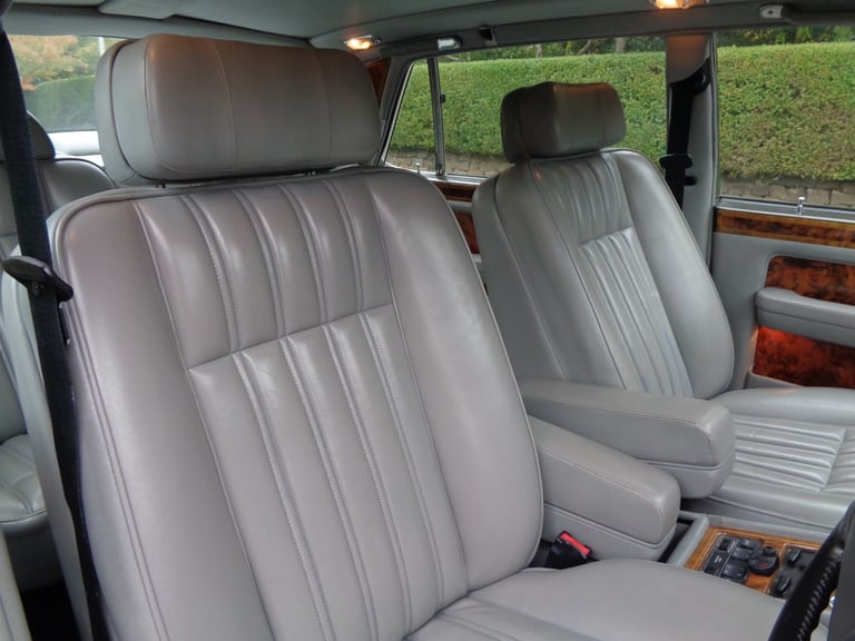 2000 Rolls-Royce Silver Spur III 4dr Auto SALOON Petrol Automatic