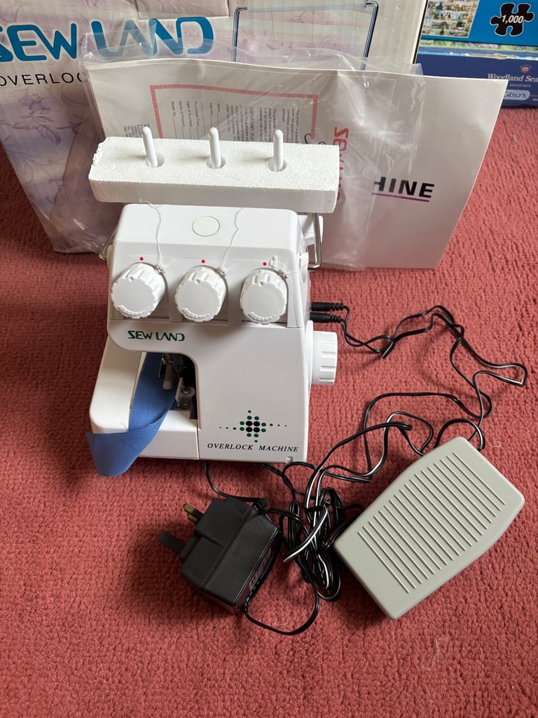 Sew Land Overlock Machine 