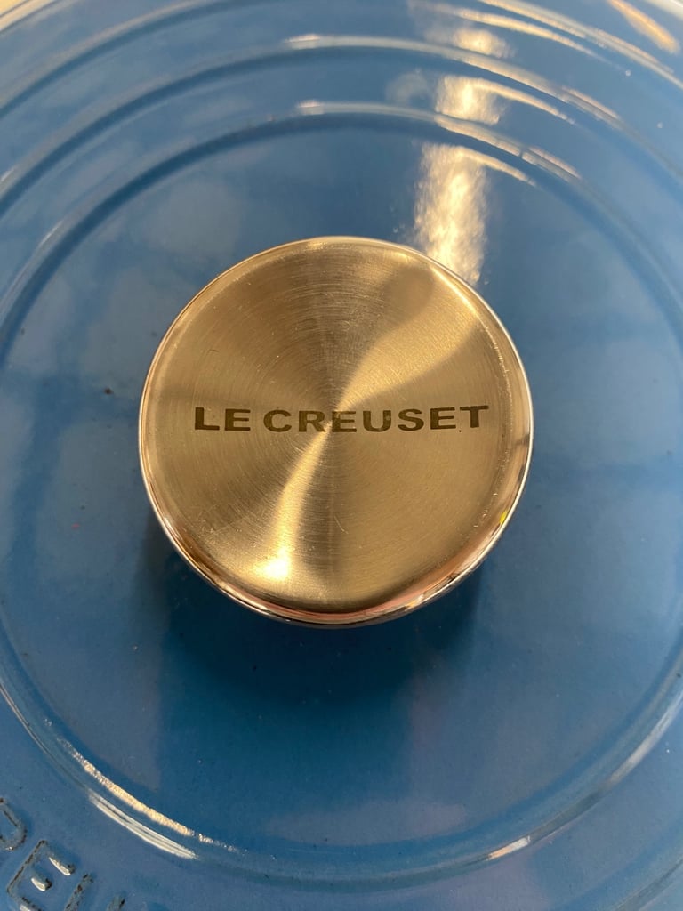Le Creuset blue 26cm shallow 2.1ltr casserole dish with lid 