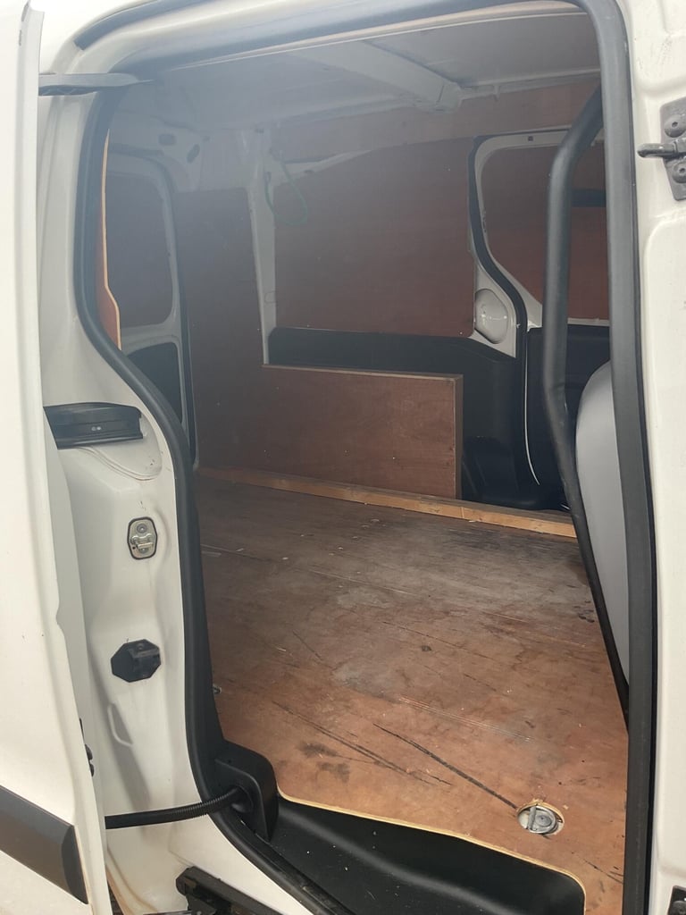 2015 Citroen Berlingo 1.6 HDi 750 LX L2 6dr PANEL VAN Diesel Manual