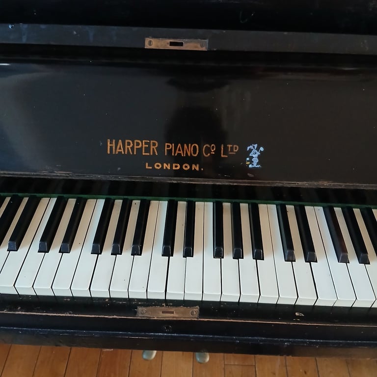 Harper piano co