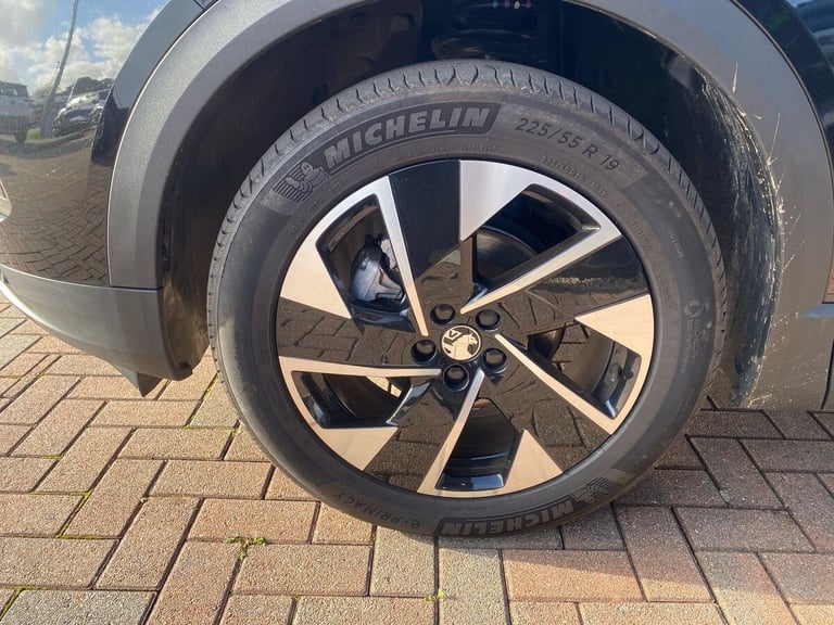 2025 Vauxhall Grandland Grandland 1.2 Hybrid [136] GS 5Dr E-dct6 Hatchback Hatchback Petrol Autom...