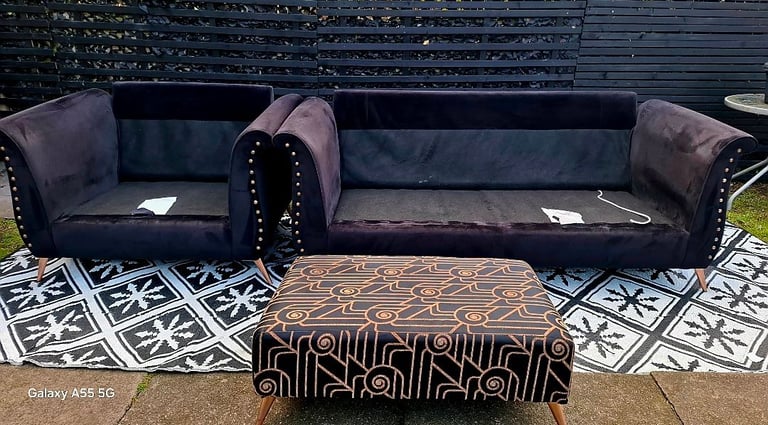 Black ScS Velvet Sofas..3&1..Delivery 🚚Available 