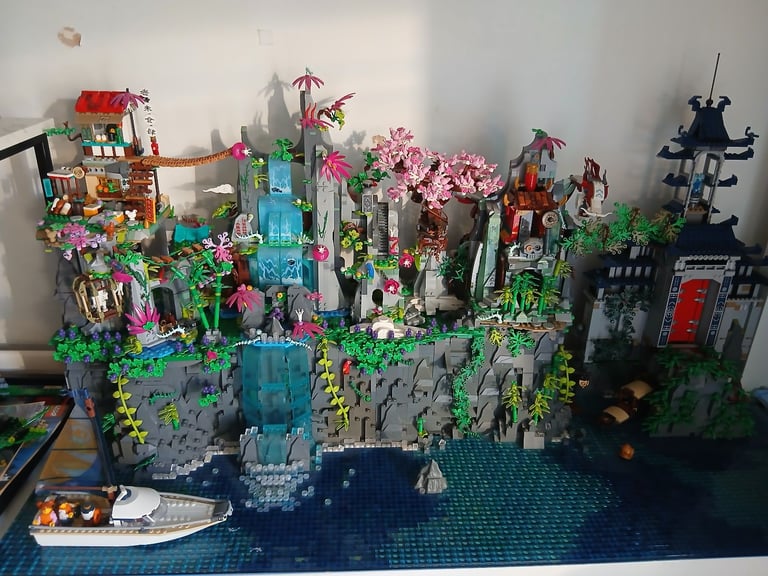 image for Lego mountain