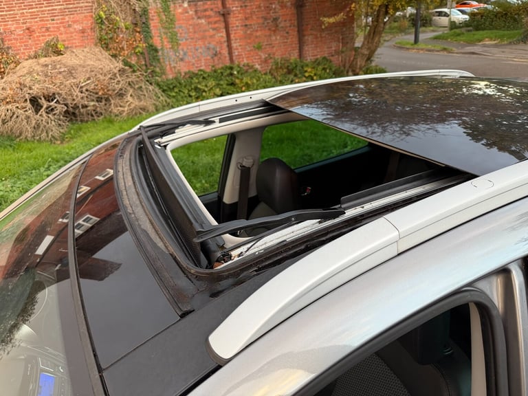 2013 Hyundai ix35 1.7 CRDi Premium SUV 5dr Diesel Manual Euro 5 (s/s) (115 ps)