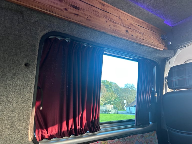 Volkswagen VW T5 Campervan/Day van with Diesel Heater NEW MOT LWB midtop 