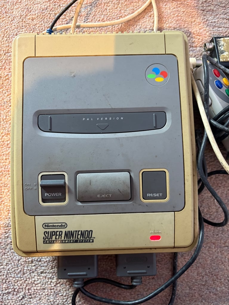Super Nintendo Console and games 