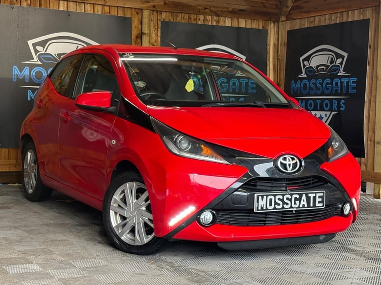 image for 2015 Toyota AYGO 1.0 VVT-i x-pression Euro 5 5dr Euro 5 HATCHBACK Petrol Manual